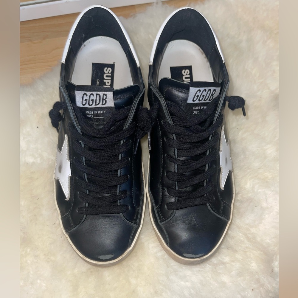 Golden Goose Authentic Sneakers Size 39 US 9 Woman’s